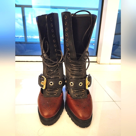 Burberry platform lug sole lace up boot; red snake and peekaboo detail. … - Picture 1 of 8